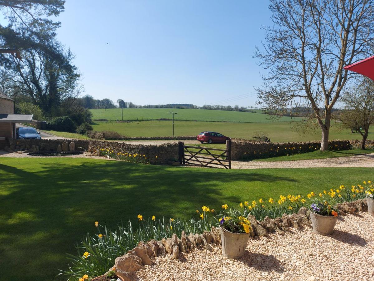 Thames Head Wharf - Historic Cotswold Cottage With Stunning Countryside Views Cirencester Buitenkant foto