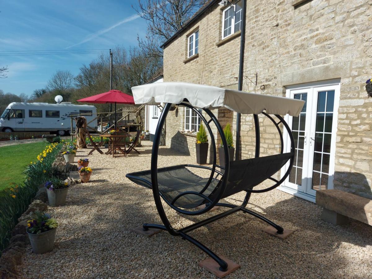 Thames Head Wharf - Historic Cotswold Cottage With Stunning Countryside Views Cirencester Buitenkant foto
