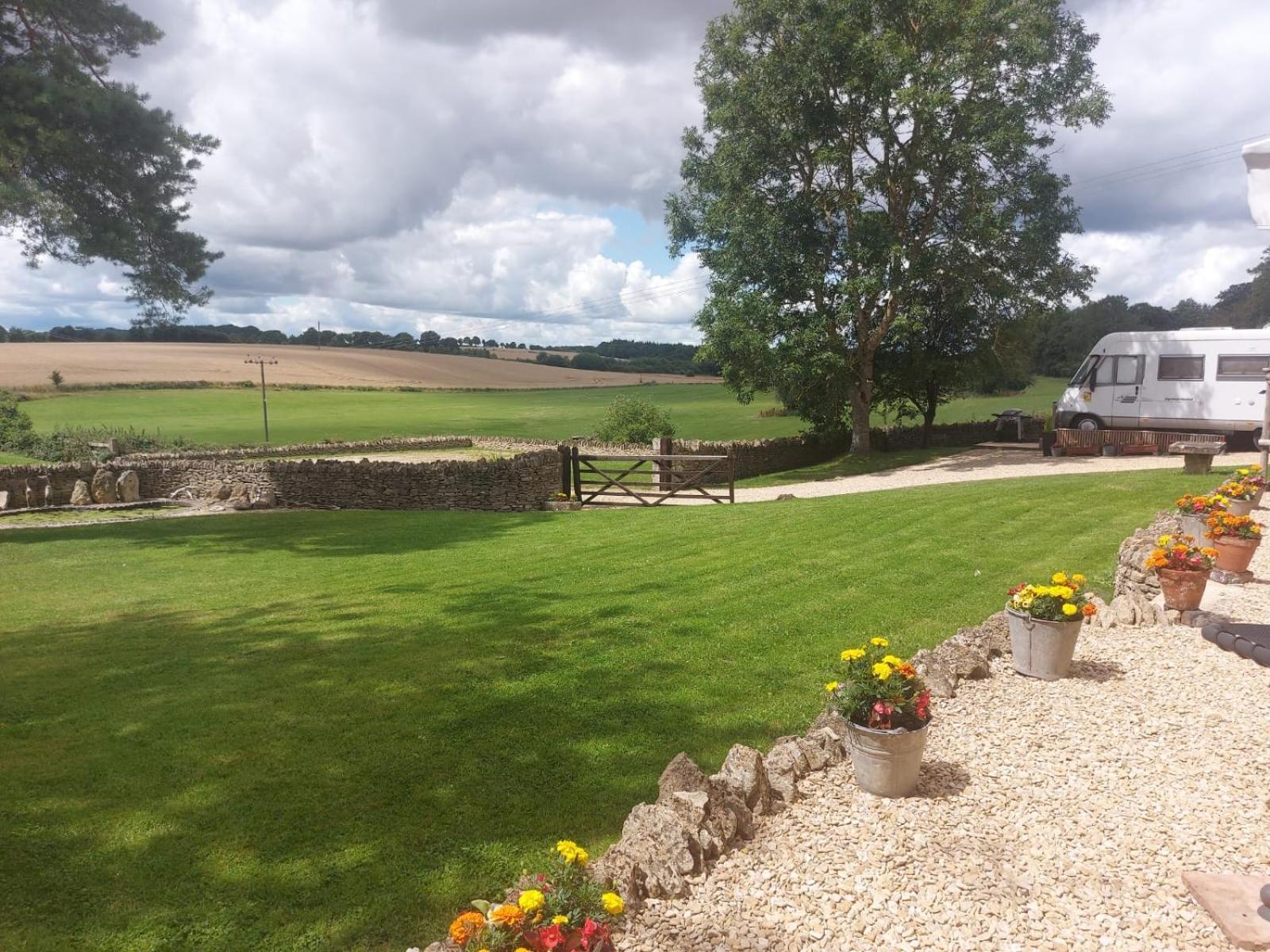 Thames Head Wharf - Historic Cotswold Cottage With Stunning Countryside Views Cirencester Buitenkant foto