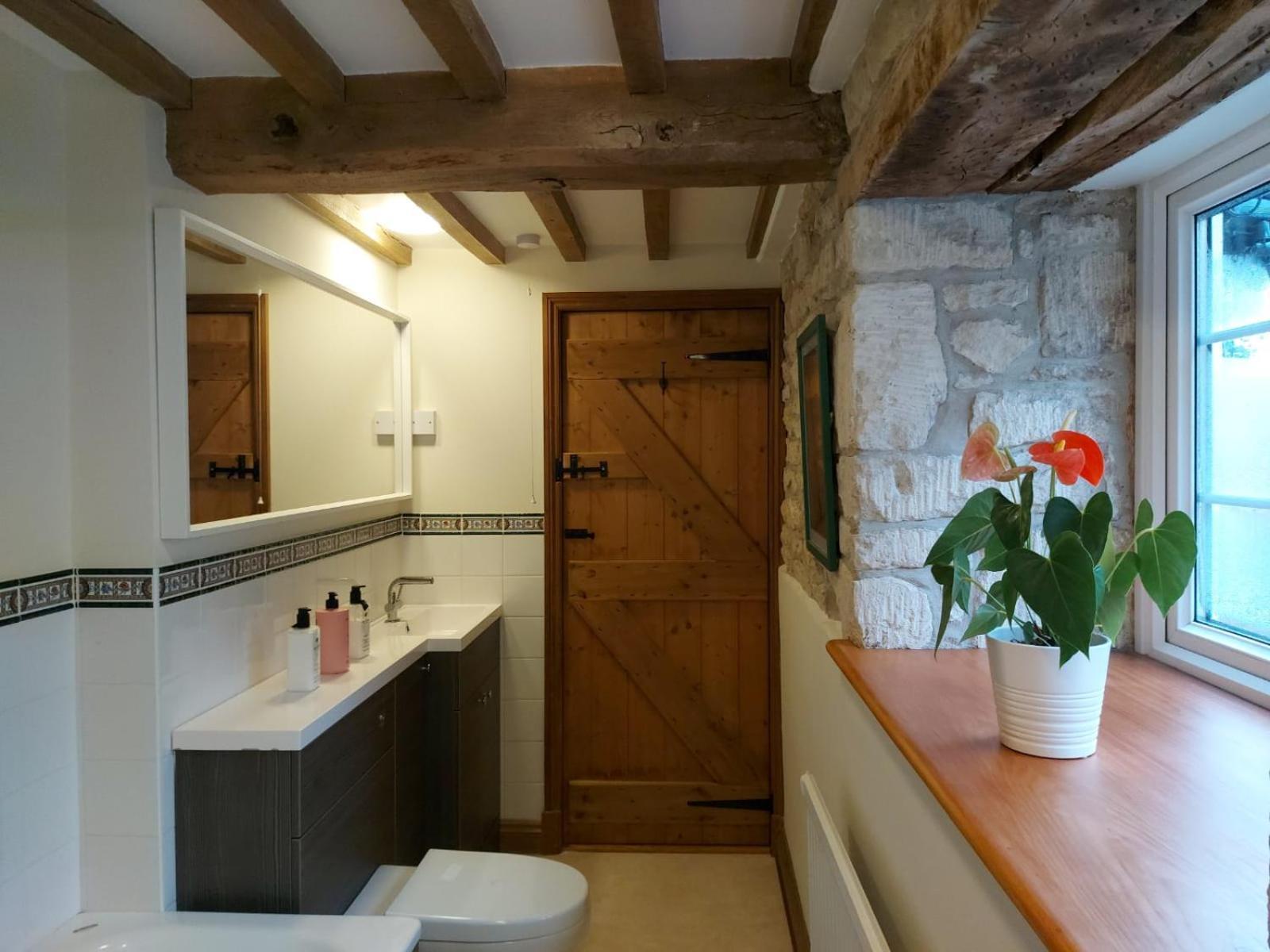 Thames Head Wharf - Historic Cotswold Cottage With Stunning Countryside Views Cirencester Buitenkant foto